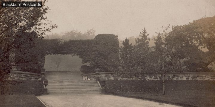 Corporation Park Green Arch